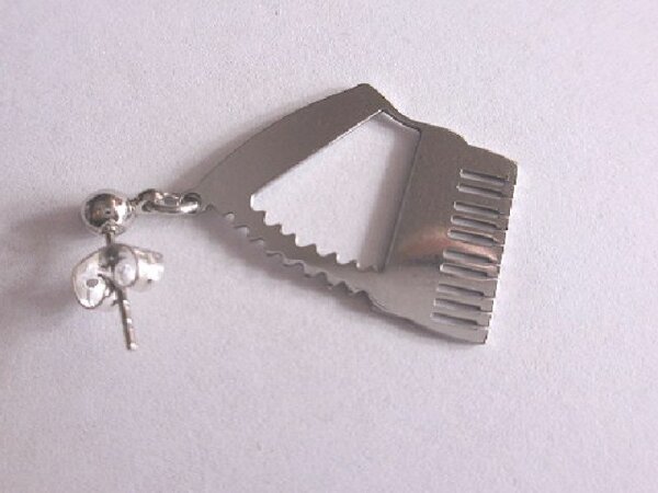 ear stud accordion