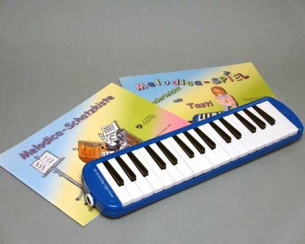 ABC-Melodica 32 blue + melodica execise and song book