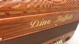 Dino Baffetti Proffessional I A compact 37/96 Musette wood color