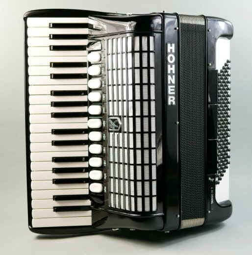 Hohner Tango IV T