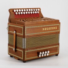 Weltmeister diatonic accordion